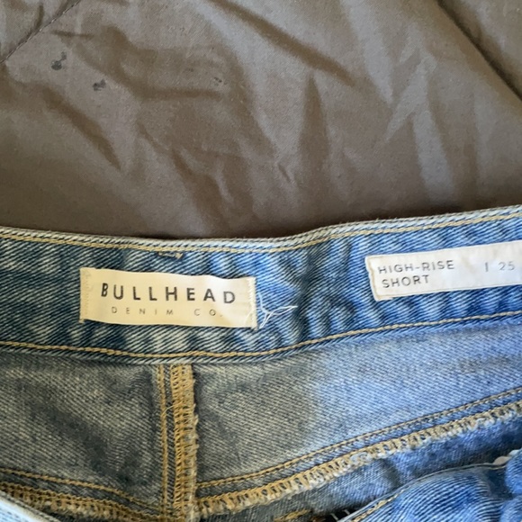 Denim shorts - Picture 2 of 3